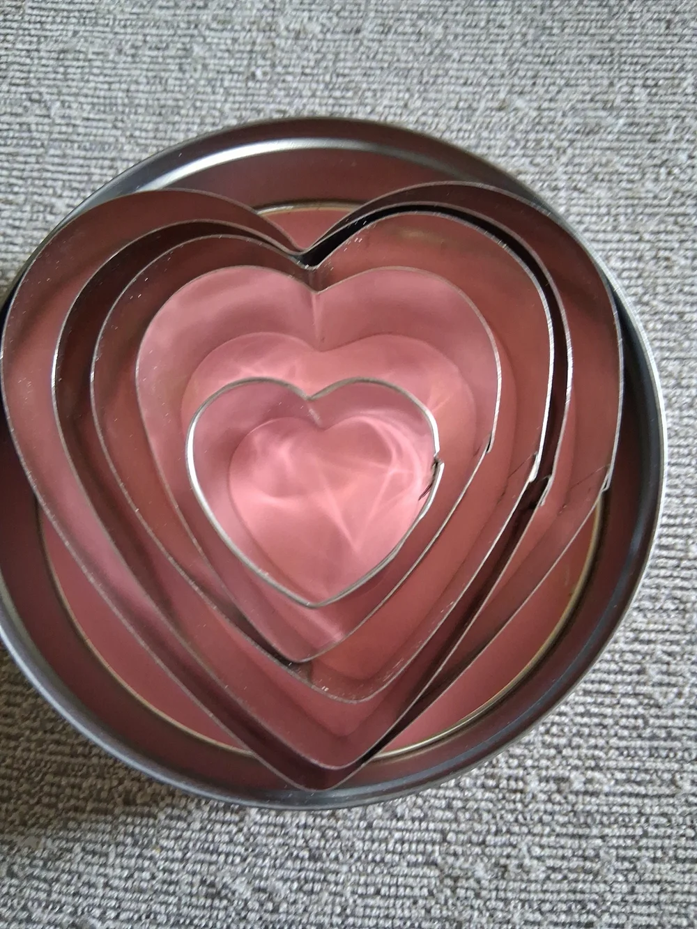 Heart-Shaped Set Of Five Metal Cookie Cutters In Original Tin, Unused
